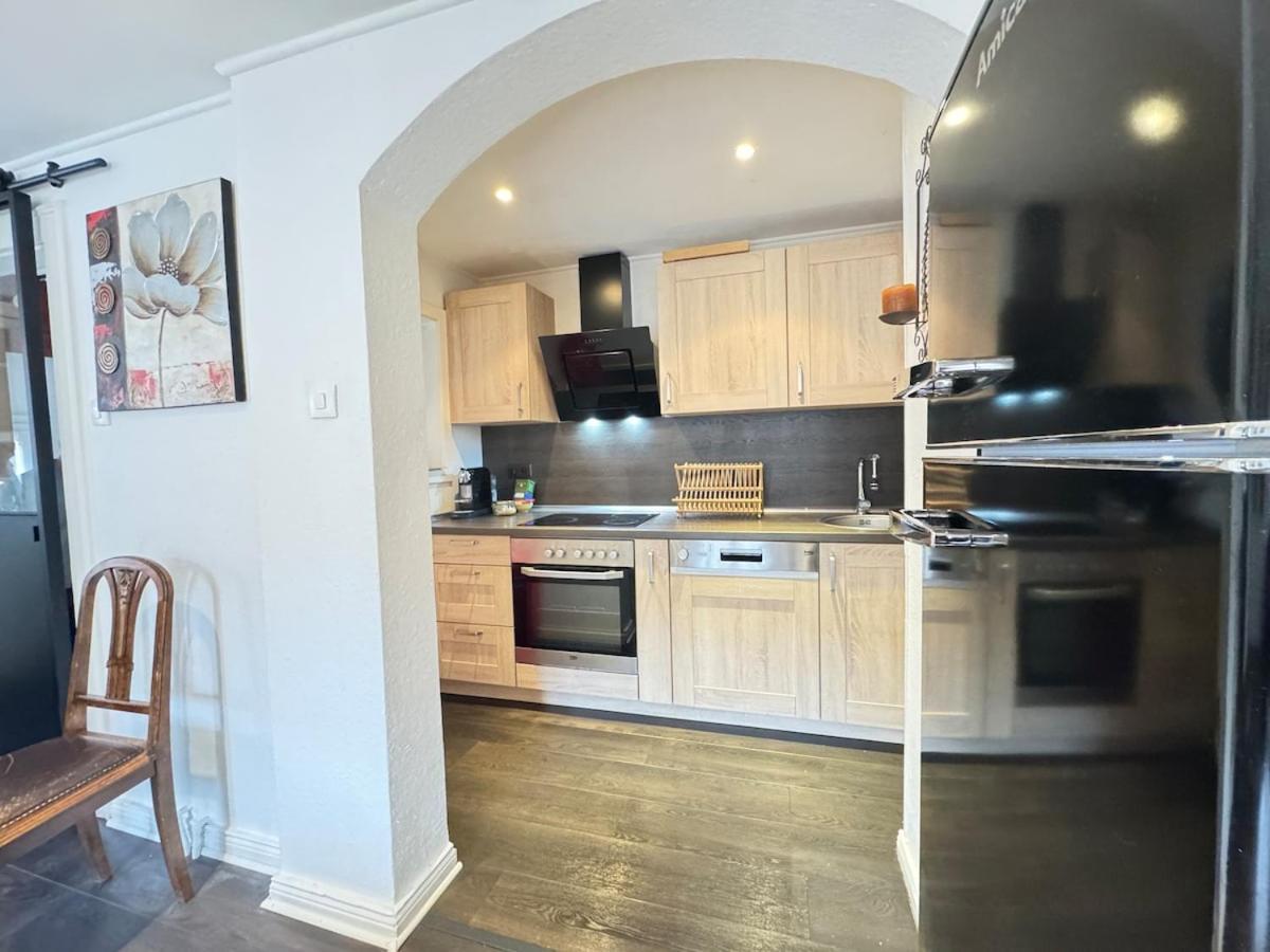 Hébergement de vacances Maison Rue De Mars - 4 Personnes - Centre - 1 Parking Gratuit *